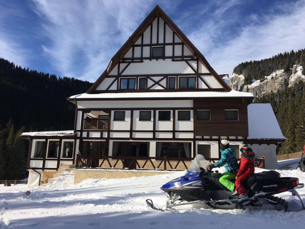 Chalet Alpina 모로에니 외부 사진